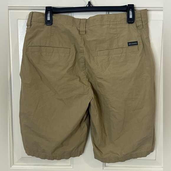 Columbia Washed Out Shorts Men’s 32x10 - Picture 2 of 10